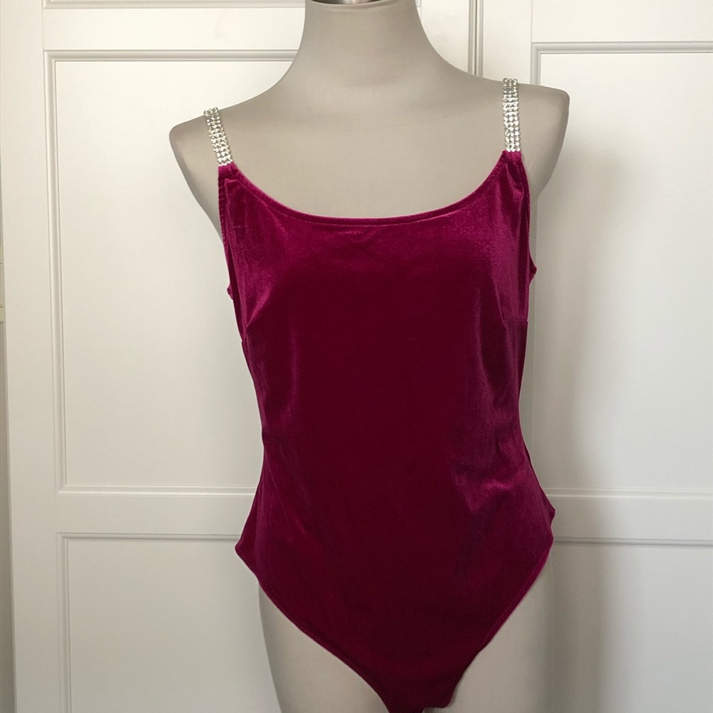 ✳️Forever 21 velvet bodysuit size 0X